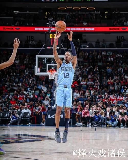 莫兰特上半场表现:投篮命中率50%,罚球全中,贡献7分、2篮板、2助攻、1抢断、1盖帽 莫兰特上半场表现:投篮命中率50%,罚球全中,贡献7分、2篮板、2助攻、1抢断、1盖帽